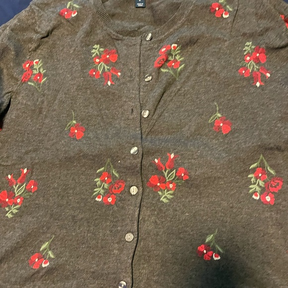 Cardigan Sweater - Picture 9 of 9